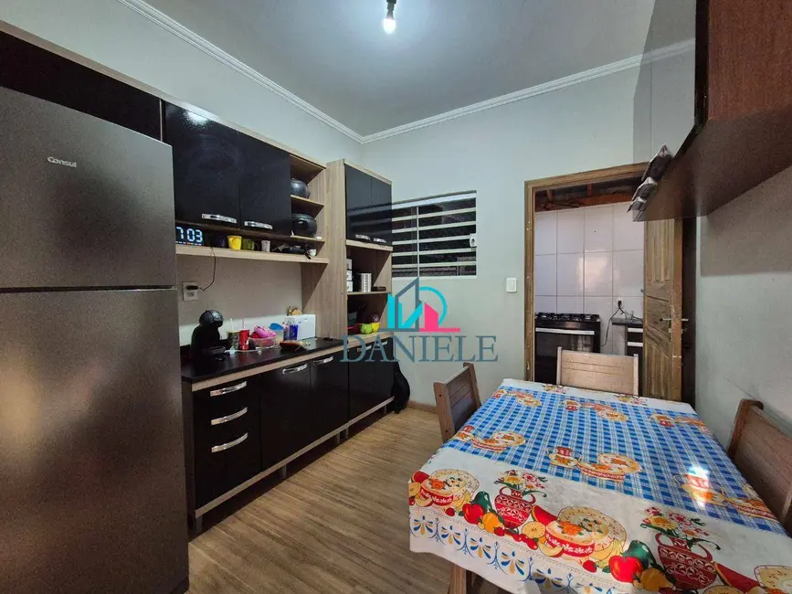 Foto 7 de Casa com 3 quartos à venda, 280m2 em Jardim Santa Angelina, Araraquara - SP