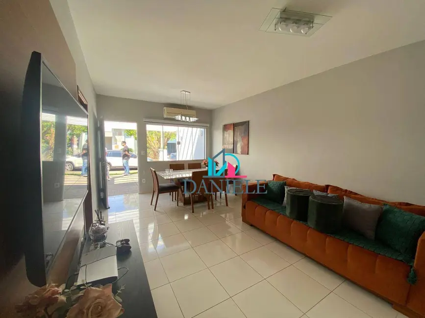 Casa de Condomínio com 3 quartos à venda, 200m2 em Doutor Tancredo de Almeida Neves, Araraquara - SP - imagem 2 Foto 2 de Casa de Condomínio com 3 quartos à venda, 200m2 em Doutor Tancredo de Almeida Neves, Araraquara - SP
