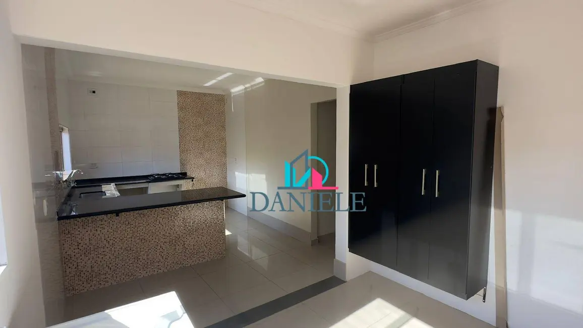 Casa com 2 quartos à venda, 255m2 em Jardim Santa Júlia (Vila Xavier), Araraquara - SP - imagem 8 Foto 8 de Casa com 2 quartos à venda, 255m2 em Jardim Santa Júlia (Vila Xavier), Araraquara - SP