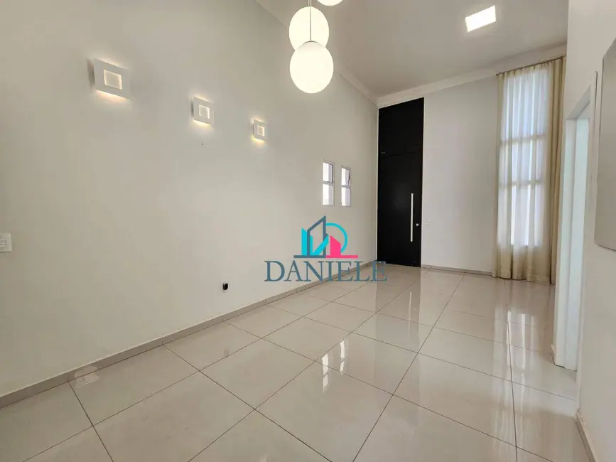 Foto 3 de Casa de Condomínio com 3 quartos à venda, 298m2 em Residencial Village Damha II, Araraquara - SP