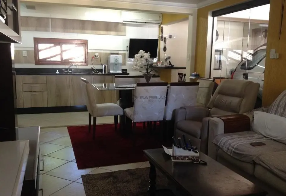 Casa com 3 quartos à venda, 277m2 em Centro, Santa Cruz Do Sul - RS - imagem 4 Foto 4 de Casa com 3 quartos à venda, 277m2 em Centro, Santa Cruz Do Sul - RS