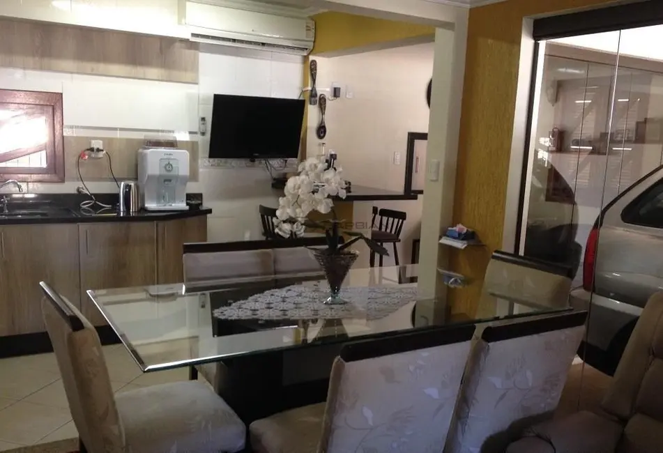Casa com 3 quartos à venda, 277m2 em Centro, Santa Cruz Do Sul - RS - imagem 5 Foto 5 de Casa com 3 quartos à venda, 277m2 em Centro, Santa Cruz Do Sul - RS