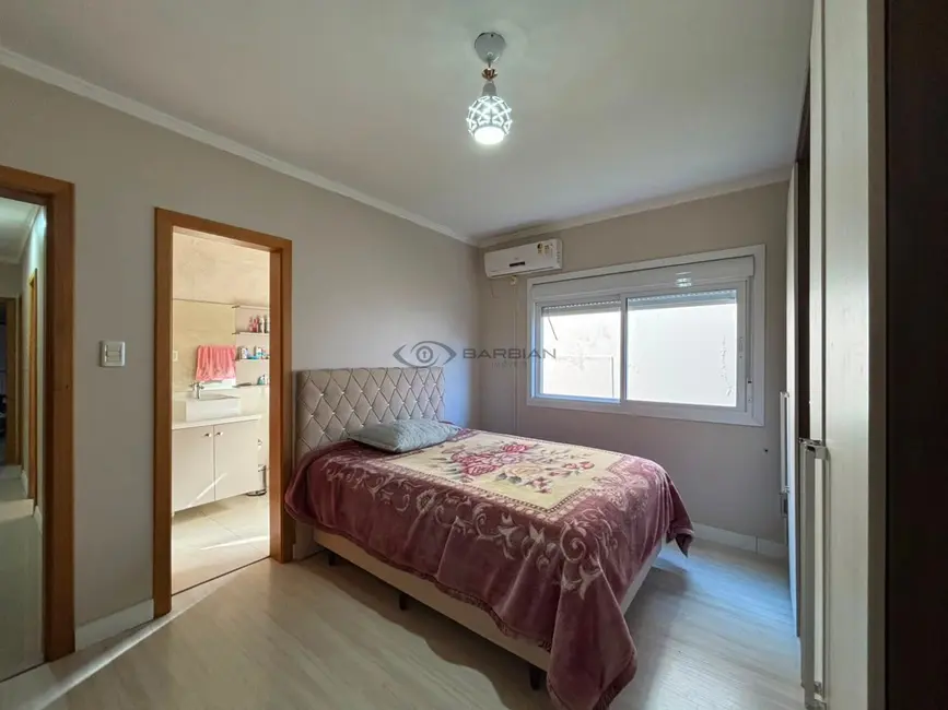 Casa com 4 quartos à venda, 200m2 em Santo Inácio, Santa Cruz Do Sul - RS - imagem 8 Foto 8 de Casa com 4 quartos à venda, 200m2 em Santo Inácio, Santa Cruz Do Sul - RS
