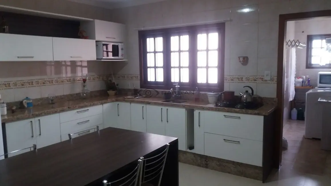 Foto 9 de Casa com 4 quartos à venda, 200m2 em Santo Inácio, Santa Cruz Do Sul - RS