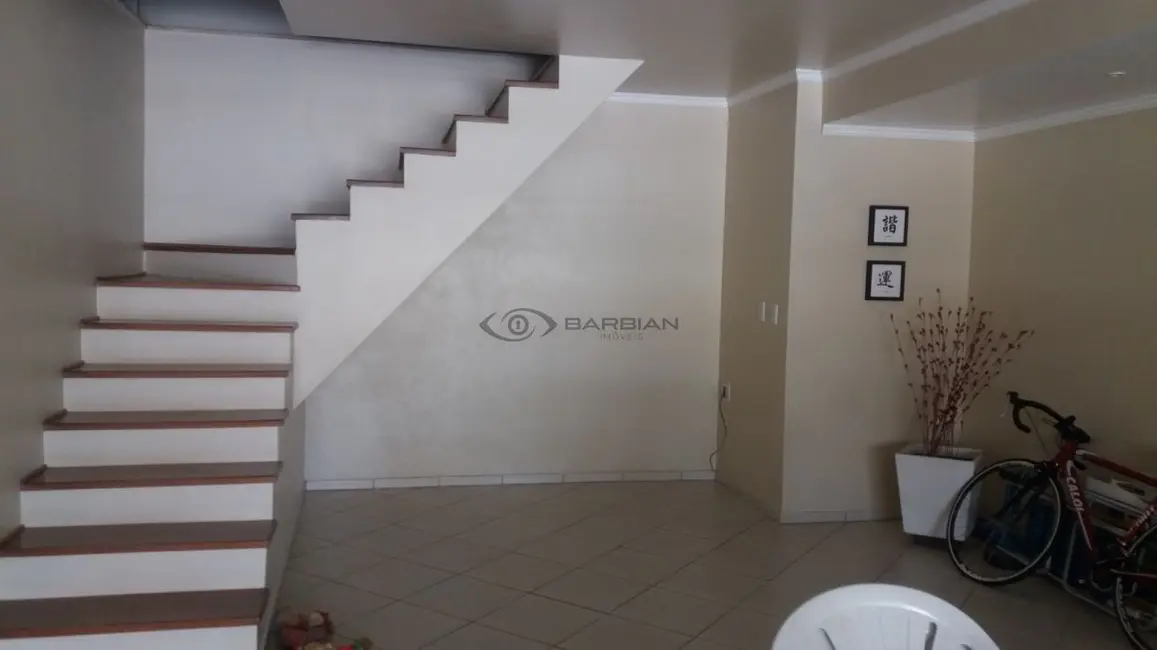 Foto 4 de Casa com 4 quartos à venda, 200m2 em Santo Inácio, Santa Cruz Do Sul - RS