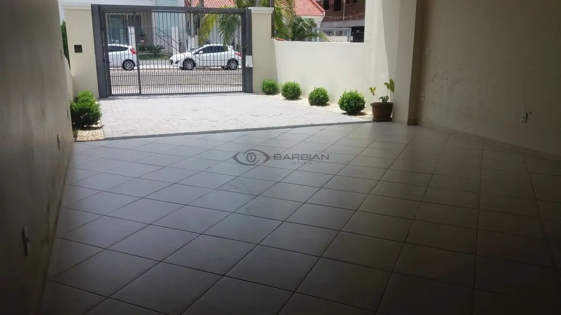 Foto 3 de Casa com 4 quartos à venda, 200m2 em Santo Inácio, Santa Cruz Do Sul - RS