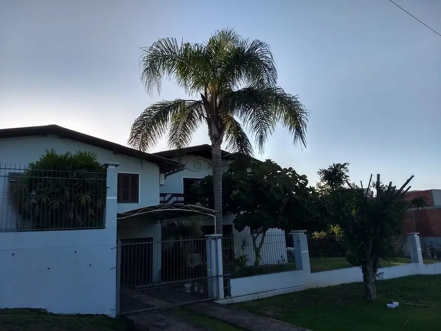 Foto 7 de Casa com 3 quartos à venda, 240m2 em Santo Antônio, Santa Cruz Do Sul - RS