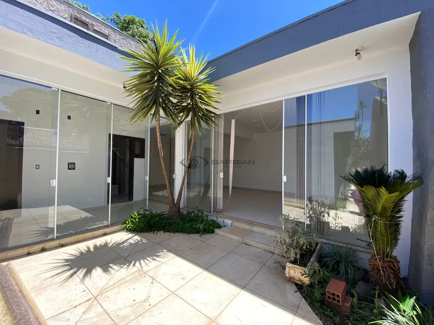 Foto 3 de Casa com 3 quartos à venda, 250m2 em Aliança, Santa Cruz Do Sul - RS