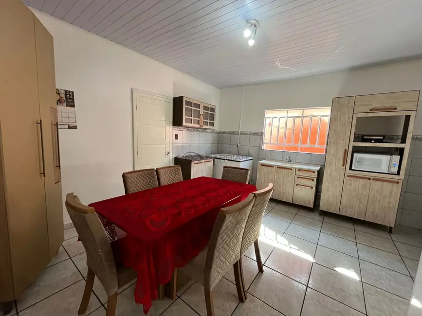 Casa com 3 quartos à venda, 212m2 em Goiás, Santa Cruz Do Sul - RS - imagem 6 Foto 6 de Casa com 3 quartos à venda, 212m2 em Goiás, Santa Cruz Do Sul - RS