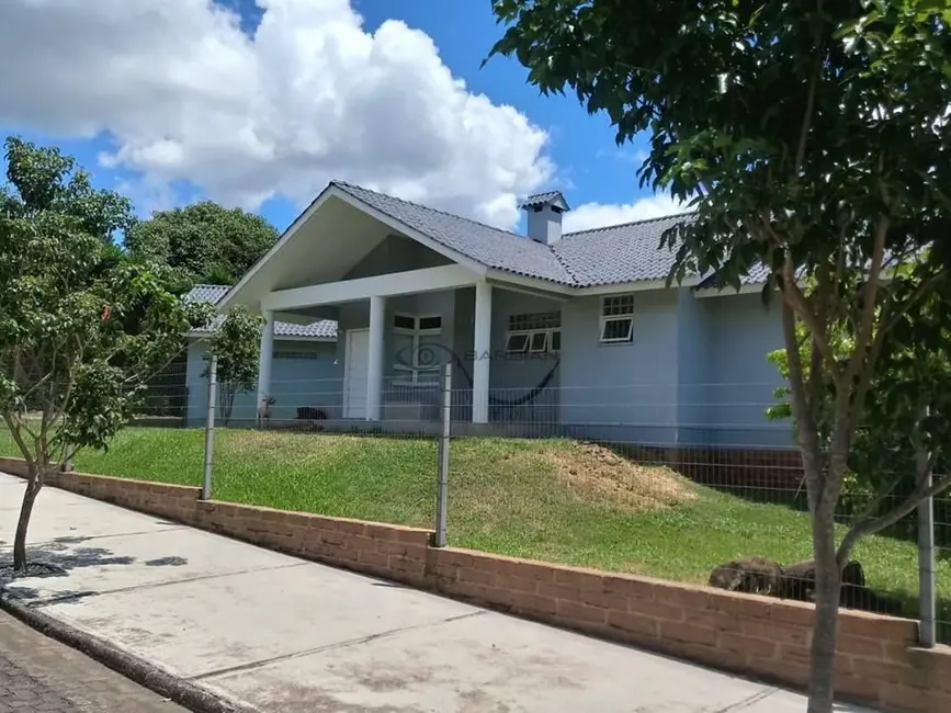 Foto 2 de Casa com 3 quartos à venda, 276m2 em Jardim Europa, Santa Cruz Do Sul - RS