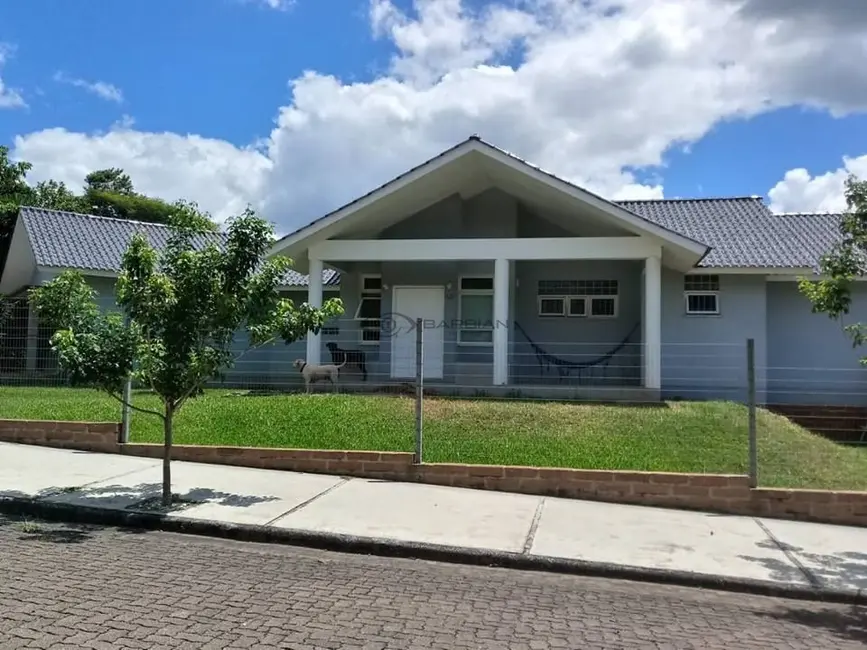 Foto 1 de Casa com 3 quartos à venda, 276m2 em Jardim Europa, Santa Cruz Do Sul - RS