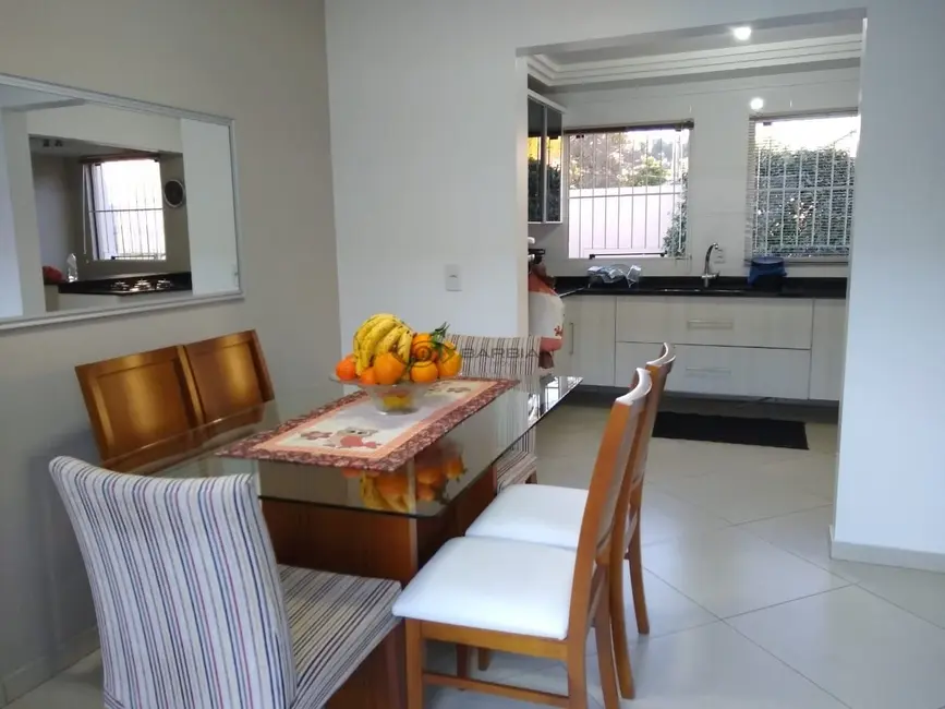 Casa com 3 quartos à venda, 128m2 em Santa Cruz Do Sul - RS - imagem 7 Foto 7 de Casa com 3 quartos à venda, 128m2 em Santa Cruz Do Sul - RS