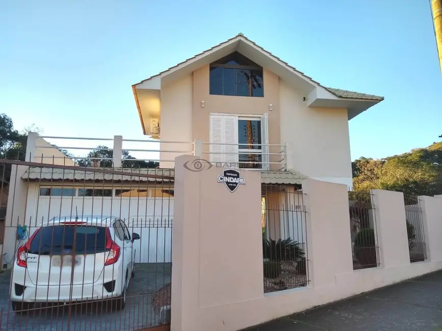 Casa com 3 quartos à venda, 128m2 em Santa Cruz Do Sul - RS - imagem 3 Foto 3 de Casa com 3 quartos à venda, 128m2 em Santa Cruz Do Sul - RS