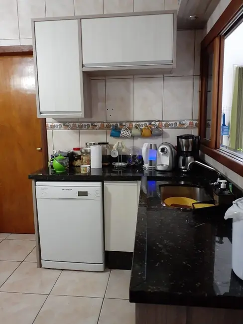 Casa com 3 quartos à venda, 88m2 em Castelo Branco, Santa Cruz Do Sul - RS - imagem 8 Foto 8 de Casa com 3 quartos à venda, 88m2 em Castelo Branco, Santa Cruz Do Sul - RS