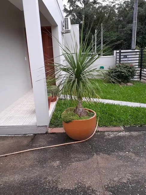 Casa com 3 quartos à venda, 88m2 em Castelo Branco, Santa Cruz Do Sul - RS - imagem 5 Foto 5 de Casa com 3 quartos à venda, 88m2 em Castelo Branco, Santa Cruz Do Sul - RS