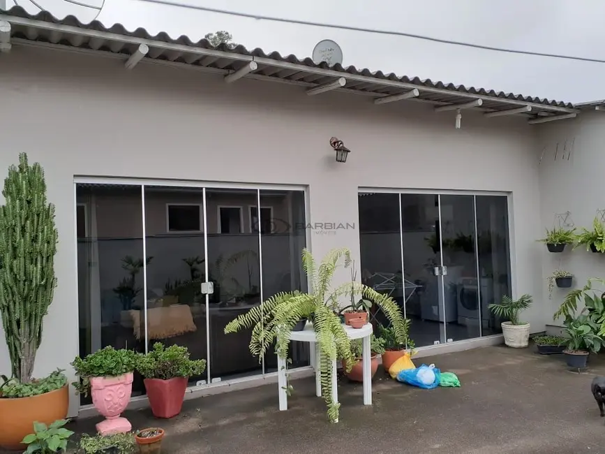 Casa com 3 quartos à venda, 88m2 em Castelo Branco, Santa Cruz Do Sul - RS - imagem 4 Foto 4 de Casa com 3 quartos à venda, 88m2 em Castelo Branco, Santa Cruz Do Sul - RS