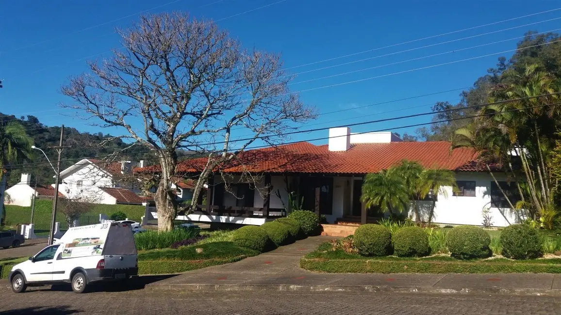Foto 2 de Casa com 4 quartos à venda, 662m2 em Higienópolis, Santa Cruz Do Sul - RS