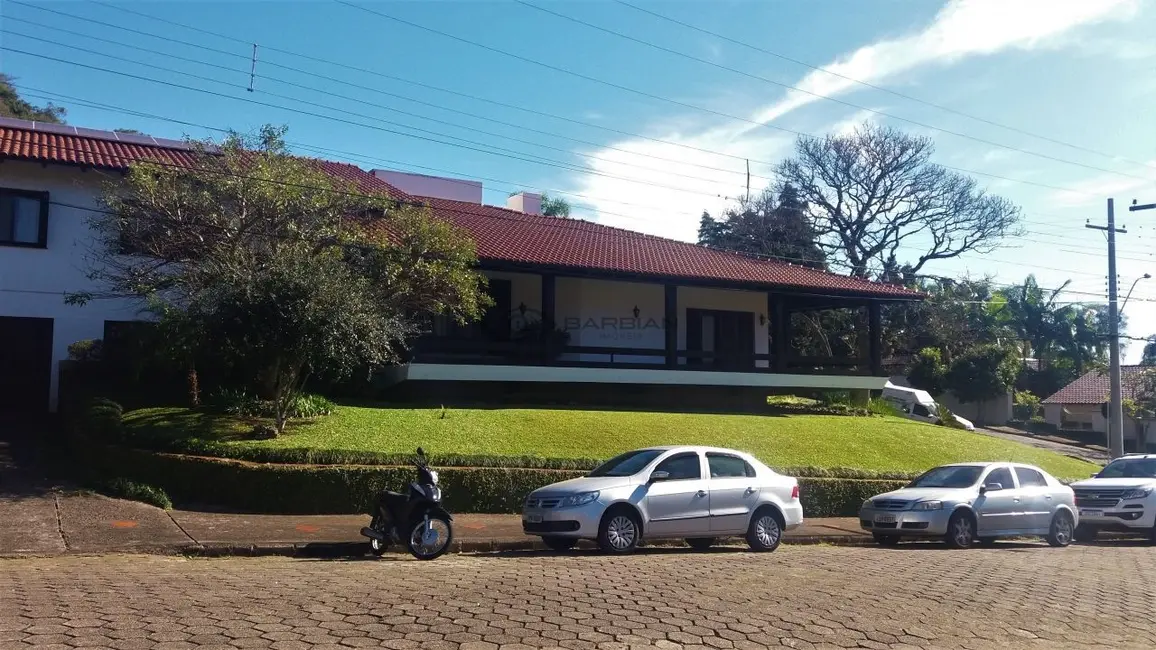 Casa com 4 quartos à venda, 662m2 em Higienópolis, Santa Cruz Do Sul - RS - imagem 6 Foto 6 de Casa com 4 quartos à venda, 662m2 em Higienópolis, Santa Cruz Do Sul - RS