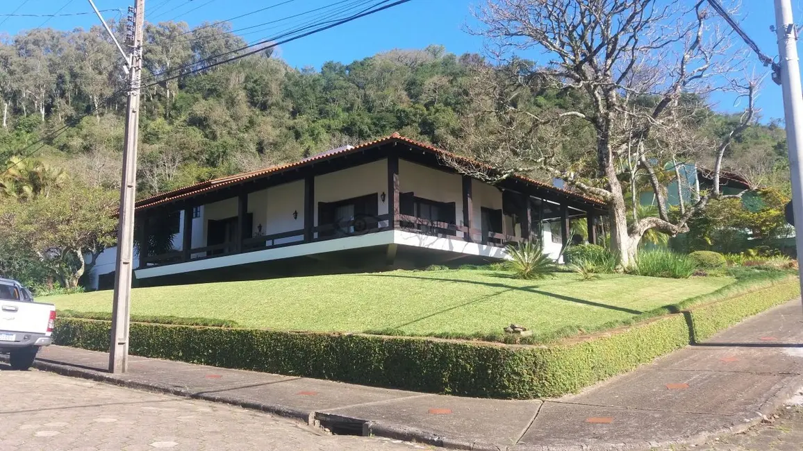 Casa com 4 quartos à venda, 662m2 em Higienópolis, Santa Cruz Do Sul - RS - imagem 7 Foto 7 de Casa com 4 quartos à venda, 662m2 em Higienópolis, Santa Cruz Do Sul - RS