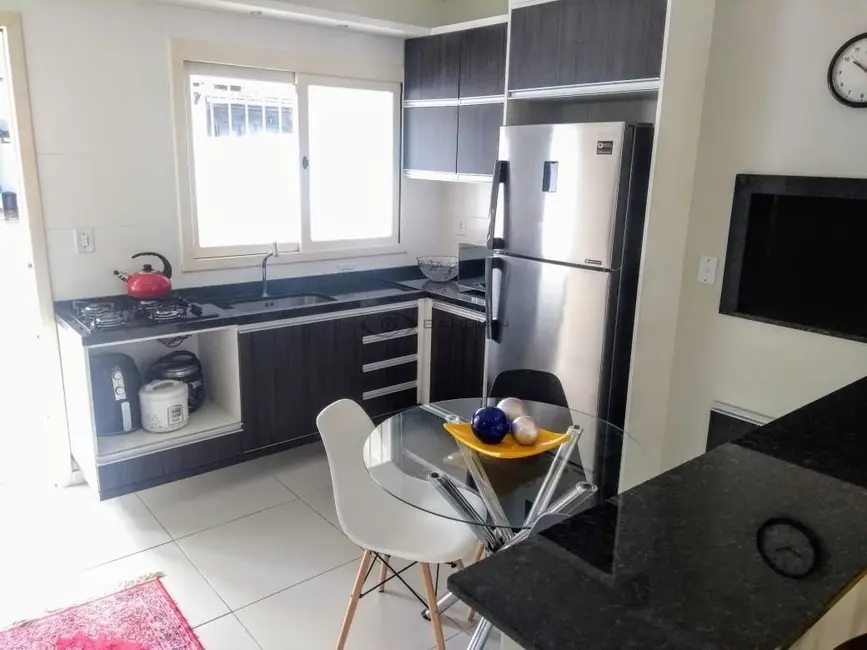 Casa com 3 quartos à venda, 220m2 em João Alves, Santa Cruz Do Sul - RS - imagem 9 Foto 9 de Casa com 3 quartos à venda, 220m2 em João Alves, Santa Cruz Do Sul - RS