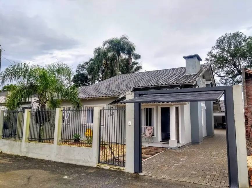 Foto 2 de Casa com 3 quartos à venda, 220m2 em João Alves, Santa Cruz Do Sul - RS