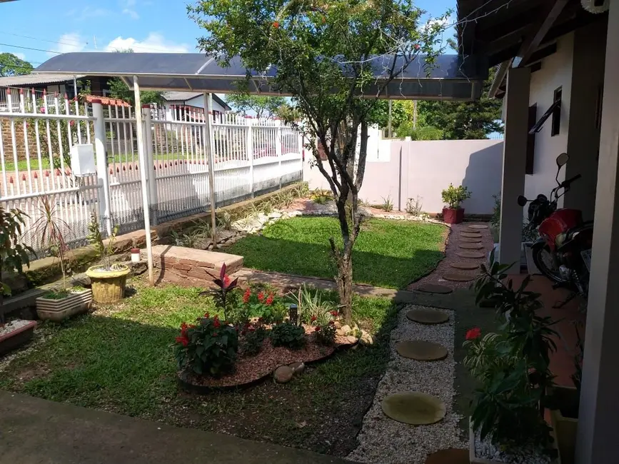 Casa com 5 quartos à venda, 156m2 em Arroio Grande, Santa Cruz Do Sul - RS - imagem 2 Foto 2 de Casa com 5 quartos à venda, 156m2 em Arroio Grande, Santa Cruz Do Sul - RS