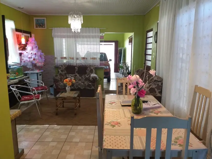 Casa com 5 quartos à venda, 156m2 em Arroio Grande, Santa Cruz Do Sul - RS - imagem 3 Foto 3 de Casa com 5 quartos à venda, 156m2 em Arroio Grande, Santa Cruz Do Sul - RS