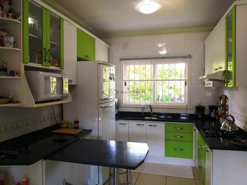 Casa com 4 quartos à venda, 211m2 em Santo Antônio, Santa Cruz Do Sul - RS - imagem 5 Foto 5 de Casa com 4 quartos à venda, 211m2 em Santo Antônio, Santa Cruz Do Sul - RS