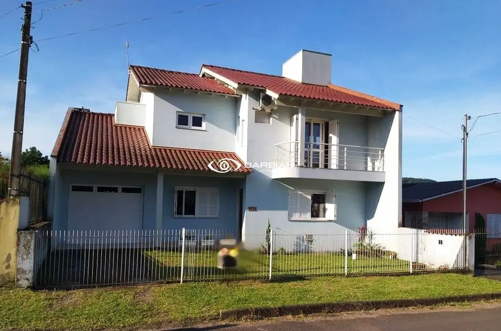Foto 1 de Casa com 4 quartos à venda, 211m2 em Santo Antônio, Santa Cruz Do Sul - RS