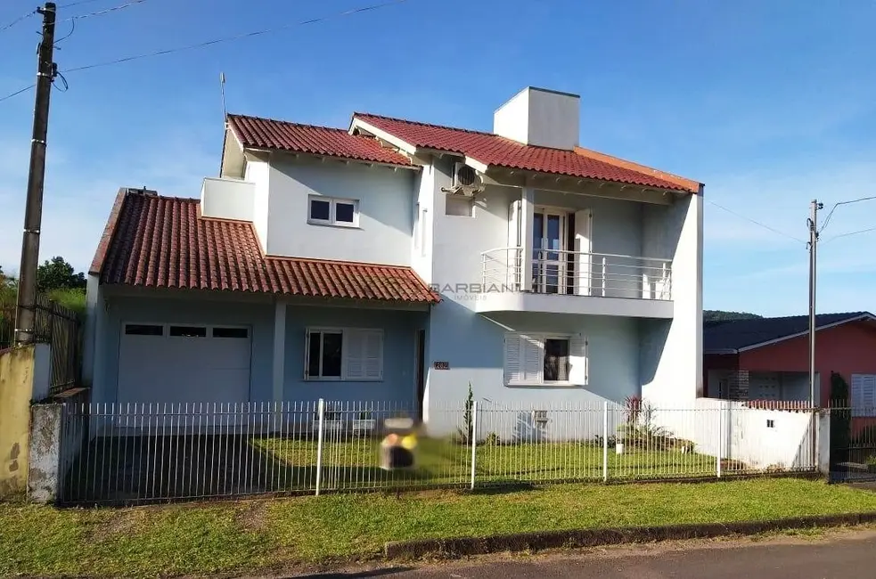 Foto 1 de Casa com 4 quartos à venda, 211m2 em Santo Antônio, Santa Cruz Do Sul - RS