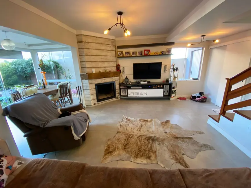 Foto 4 de Casa com 3 quartos à venda, 260m2 em Santo Inácio, Santa Cruz Do Sul - RS