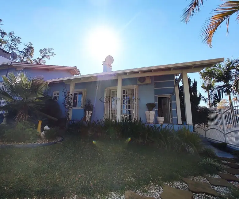 Foto 3 de Casa com 3 quartos à venda, 211m2 em Renascença, Santa Cruz Do Sul - RS