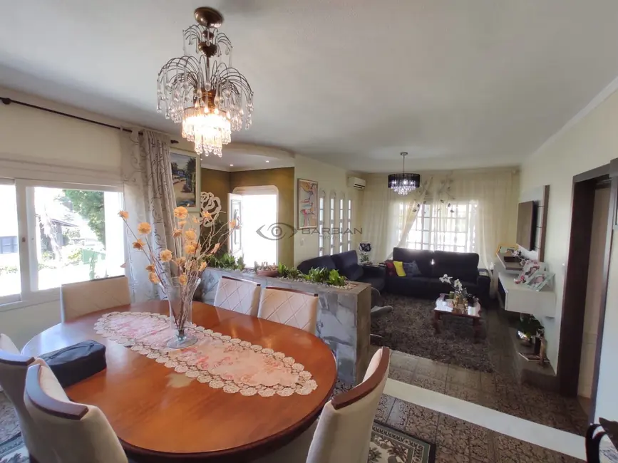 Foto 5 de Casa com 3 quartos à venda, 211m2 em Renascença, Santa Cruz Do Sul - RS