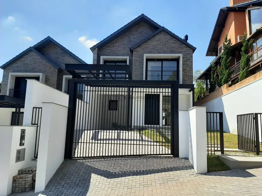 Casa com 3 quartos à venda, 208m2 em Higienópolis, Santa Cruz Do Sul - RS - imagem 1 Foto 1 de Casa com 3 quartos à venda, 208m2 em Higienópolis, Santa Cruz Do Sul - RS
