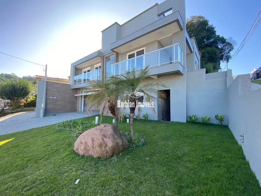 Foto 1 de Casa com 3 quartos à venda, 206m2 em Santo Inácio, Santa Cruz Do Sul - RS