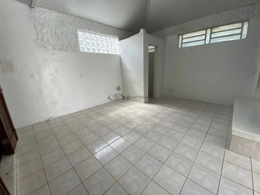 Casa com 3 quartos à venda, 164m2 em Centro, Santa Cruz Do Sul - RS - imagem 5 Foto 5 de Casa com 3 quartos à venda, 164m2 em Centro, Santa Cruz Do Sul - RS