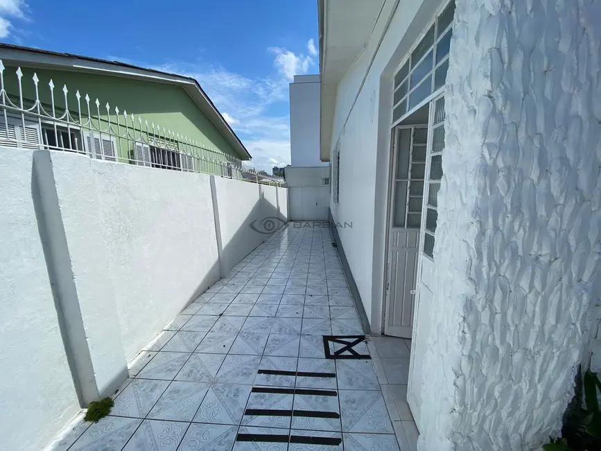 Casa com 3 quartos à venda, 164m2 em Centro, Santa Cruz Do Sul - RS - imagem 2 Foto 2 de Casa com 3 quartos à venda, 164m2 em Centro, Santa Cruz Do Sul - RS
