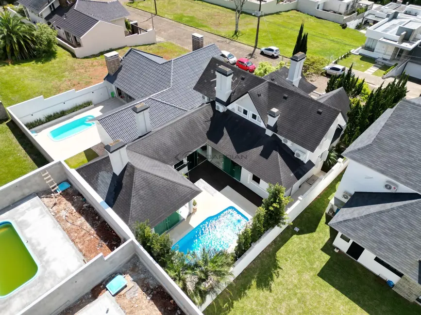 Casa com 3 quartos à venda, 351m2 em Country, Santa Cruz Do Sul - RS - imagem 6 Foto 6 de Casa com 3 quartos à venda, 351m2 em Country, Santa Cruz Do Sul - RS