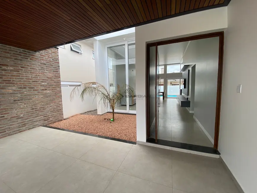 Foto 3 de Casa com 3 quartos à venda, 165m2 em Country, Santa Cruz Do Sul - RS