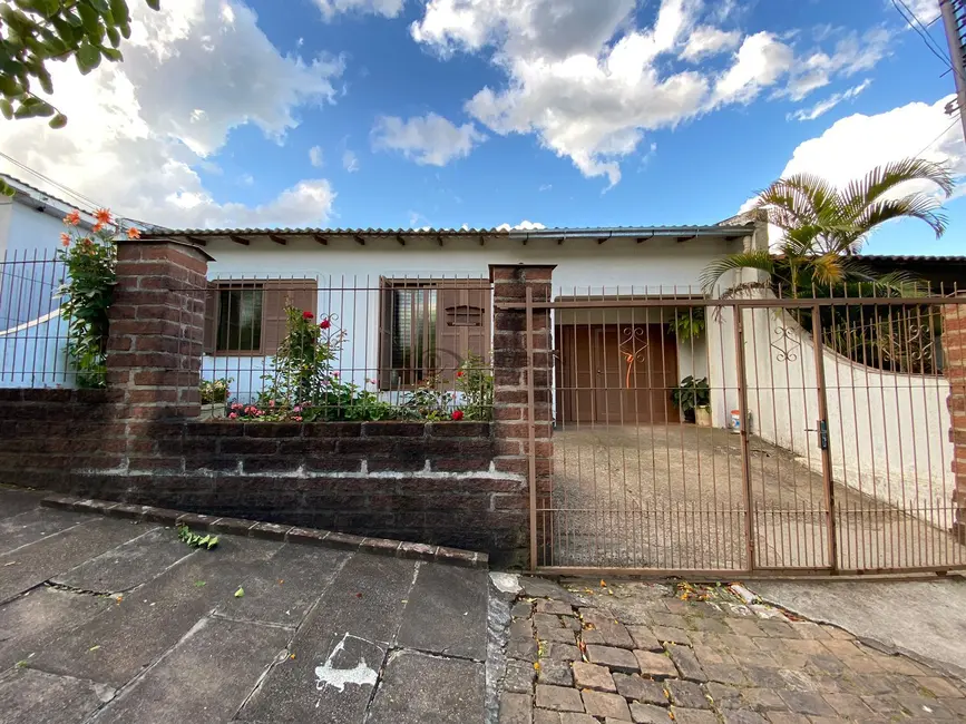 Foto 1 de Casa com 2 quartos à venda, 117m2 em Ana Nery, Santa Cruz Do Sul - RS