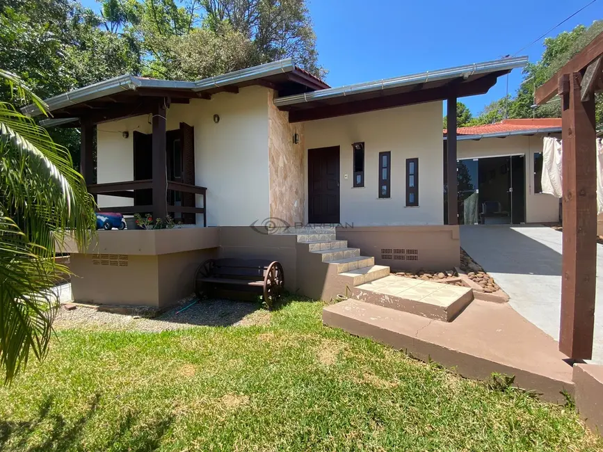 Foto 1 de Casa com 3 quartos à venda, 107m2 em Renascença, Santa Cruz Do Sul - RS