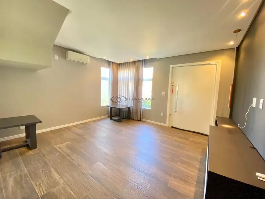 Foto 3 de Casa com 3 quartos à venda, 219m2 em Country, Santa Cruz Do Sul - RS