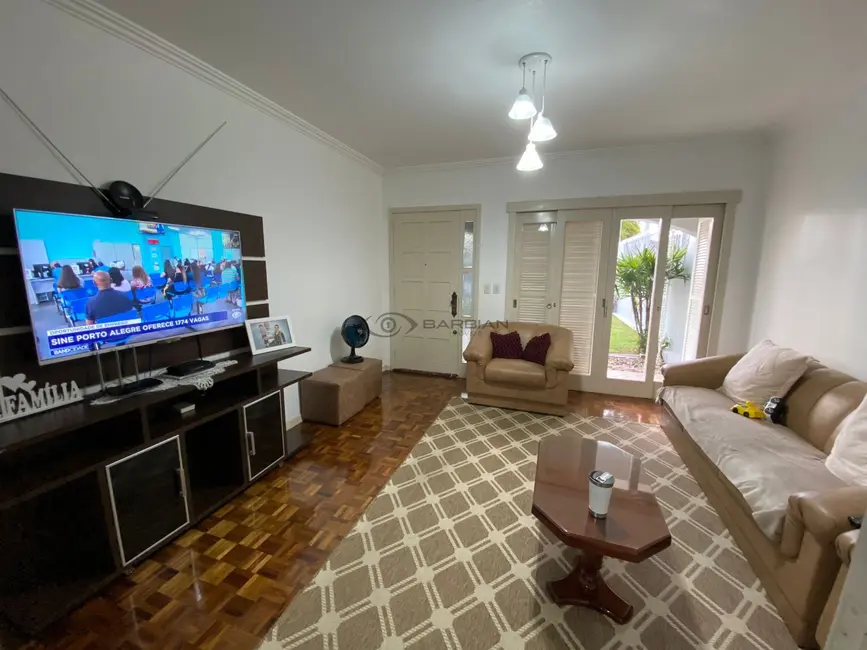 Casa com 4 quartos à venda, 211m2 em Ana Nery, Santa Cruz Do Sul - RS - imagem 8 Foto 8 de Casa com 4 quartos à venda, 211m2 em Ana Nery, Santa Cruz Do Sul - RS