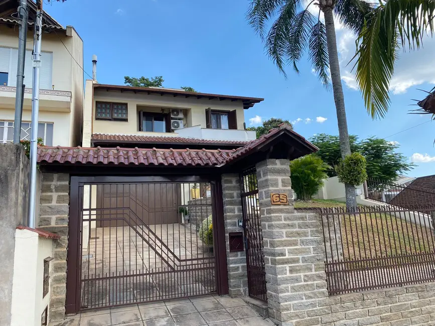 Casa com 3 quartos à venda, 274m2 em Bonfim, Santa Cruz Do Sul - RS - imagem 1 Foto 1 de Casa com 3 quartos à venda, 274m2 em Bonfim, Santa Cruz Do Sul - RS