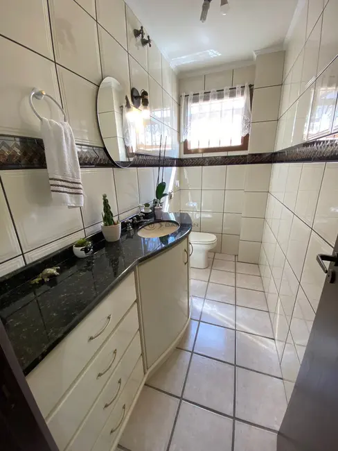Casa com 3 quartos à venda, 274m2 em Bonfim, Santa Cruz Do Sul - RS - imagem 6 Foto 6 de Casa com 3 quartos à venda, 274m2 em Bonfim, Santa Cruz Do Sul - RS