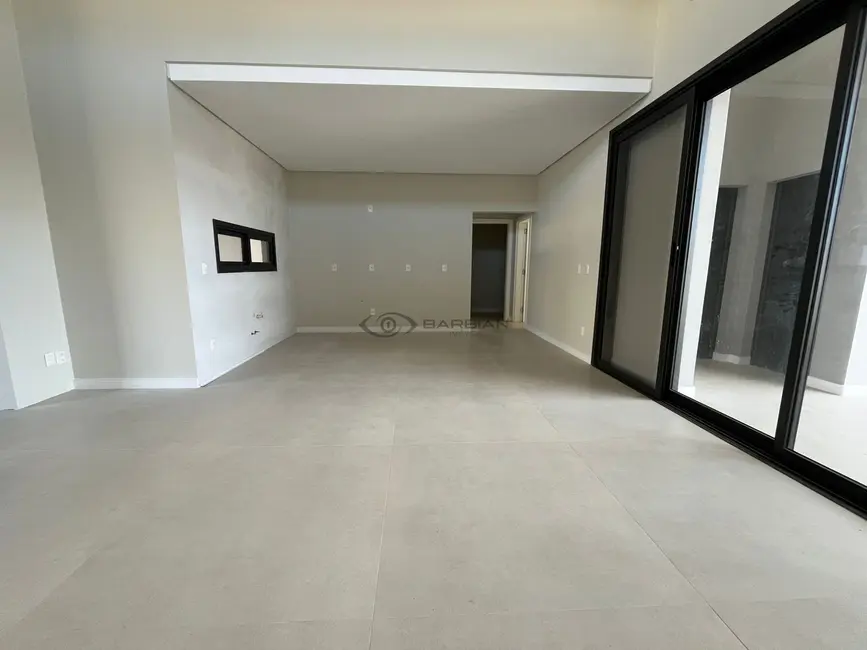 Casa com 3 quartos à venda, 186m2 em Country, Santa Cruz Do Sul - RS - imagem 5 Foto 5 de Casa com 3 quartos à venda, 186m2 em Country, Santa Cruz Do Sul - RS