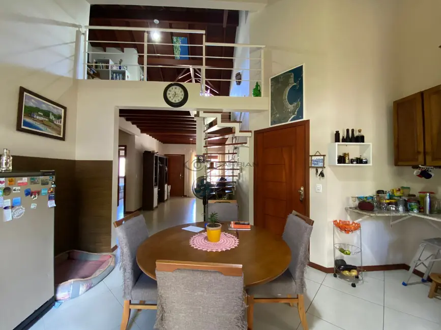 Casa com 2 quartos à venda, 179m2 em Renascença, Santa Cruz Do Sul - RS - imagem 5 Foto 5 de Casa com 2 quartos à venda, 179m2 em Renascença, Santa Cruz Do Sul - RS