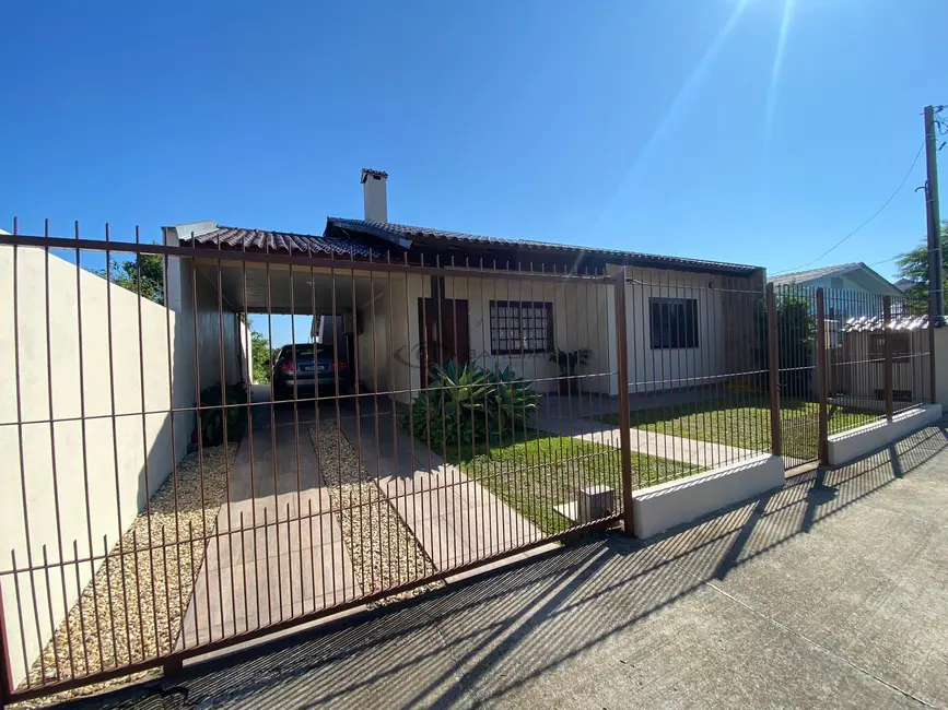 Foto 1 de Casa com 3 quartos à venda, 203m2 em Santo Antônio, Santa Cruz Do Sul - RS