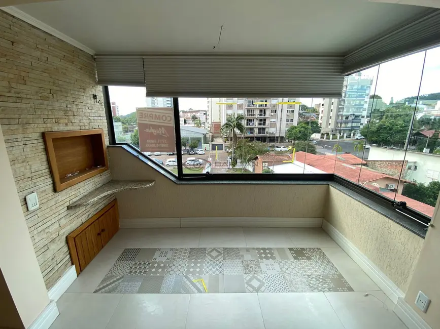Foto 4 de Apartamento com 3 quartos à venda, 96m2 em Centro, Santa Cruz Do Sul - RS