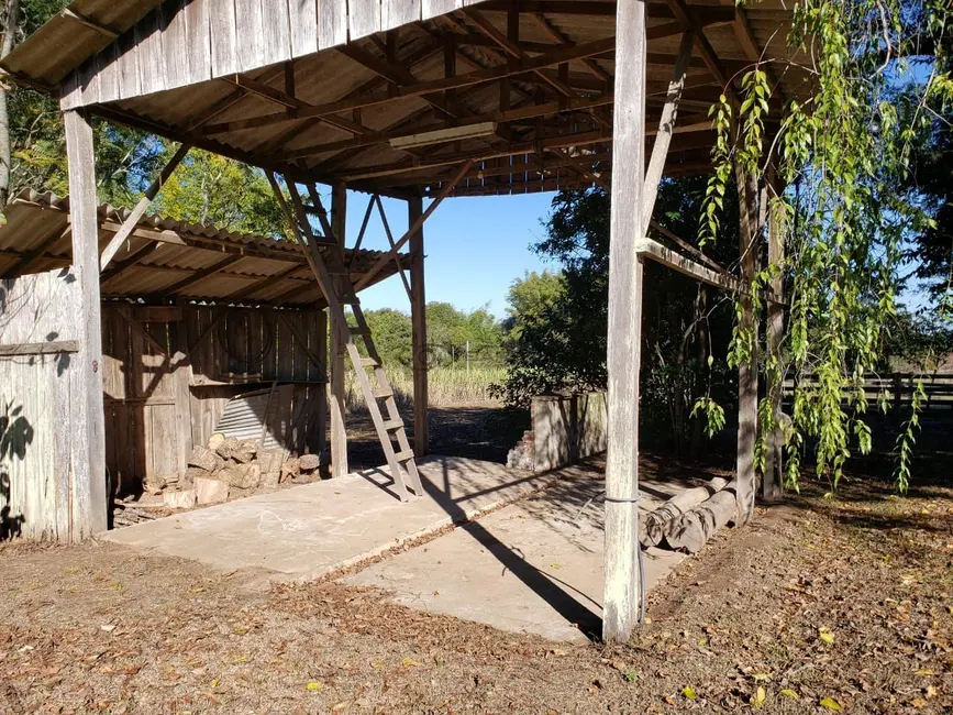 Foto 18 de Chácara com 3 quartos à venda, 200m2 em Santa Cruz Do Sul - RS
